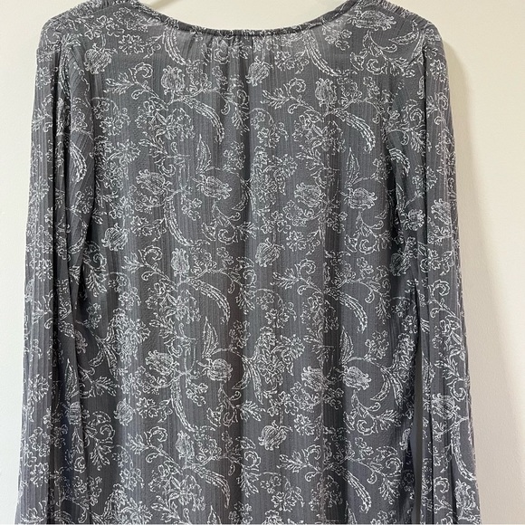 Lucky Brand XS Gray Printed Floers Elastic Sleeve V-Neck Women - Picture 8 of 16